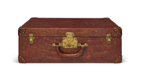 VALISE NECESSAIRE DE TOILETTE LOUIS VUITTON - 63 000 €
