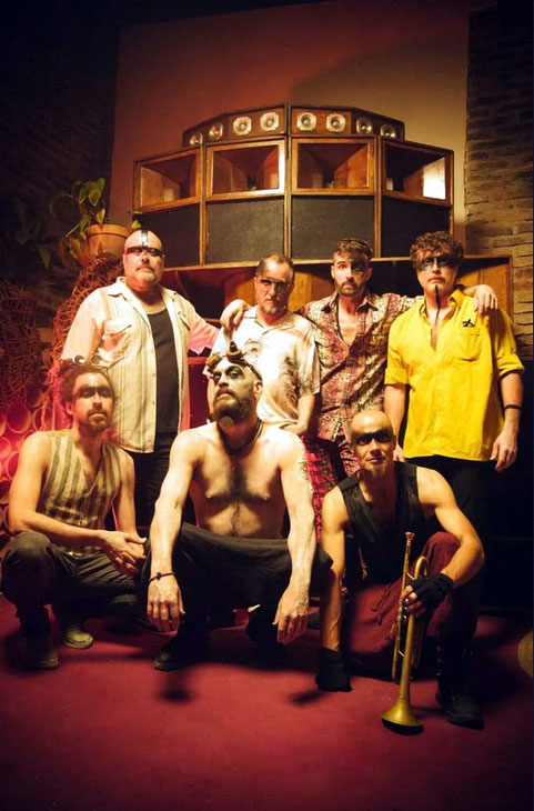 Eskorzo gilt als Wegbereiter des Mestizo-Rocks. Im Oktober und November ist die 1995 gegründete Formation aus Granada auf großer Europa-Tour. Foto: Promo