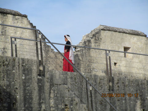 Soeur Anne ne vois tu rien venir ?