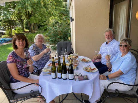 V. l. n. r.: Kristina Telge - Claudia Ernst-Offermann - Gerhard Zachrau - Gertrud Böhm