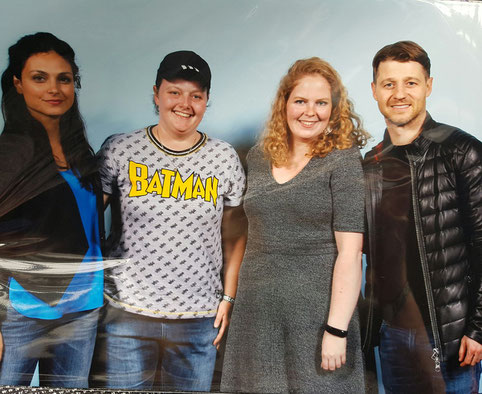 Our photo op with Ben McKenzie and Morena Baccarin at FACTS