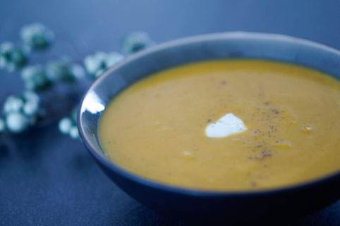 Butternut-Curry-Suppe | clean, low carb und schnell zubereitet