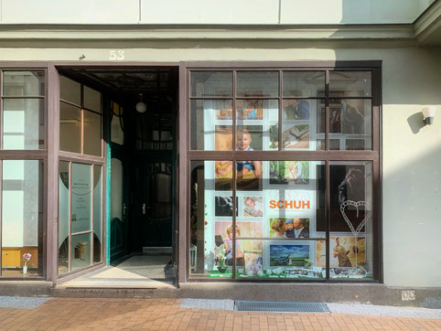 Dein Fotostudio in Schwerin: Besuche uns in der Lübecker Str. 53 für professionelle Aufnahmen.