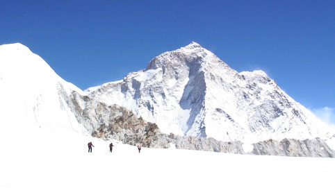 Le Makalu lors de la traversée des 3 cols entre Khumbu et Makalu