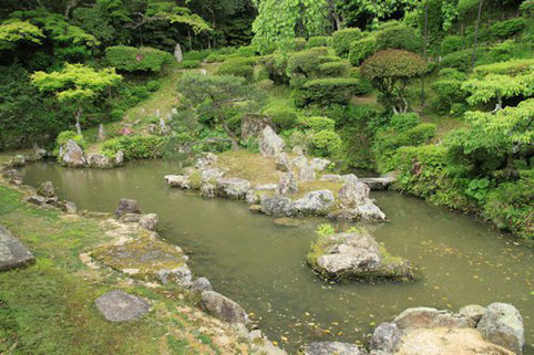 医光寺庭園