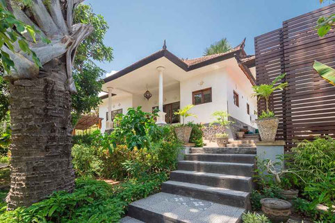 Lovina villa for sale. Villa for sale by owner