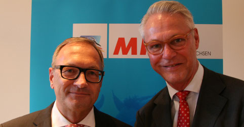 Peter Luths (r.) begrüßte als besonderen Gast der MIT Lüneburg den Leiter der Konzernrevision der Talanx-Gruppe, Andreas Braun (Foto: MIT/Max Manzke)
