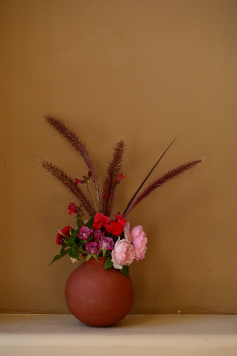 rose, alnwick, james galway, miniature, small sunny garden, desert garden, amy myers, monday vase, photography, earthenware, pottery, potter, ceramics, pennisetum, salvia, flower arrangement