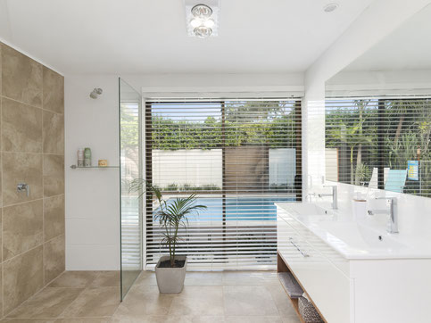 home renovations, room extensions, bathroom renovation, kitchen renovation, improvement, property make over, house, townhouse, apartment, hotel reformation, pub renovation, construction company, gold coast, builder