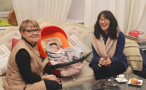 Mme Garcia-mère, Christine Civale et Lilly-Rose: la MÊME famille ! 