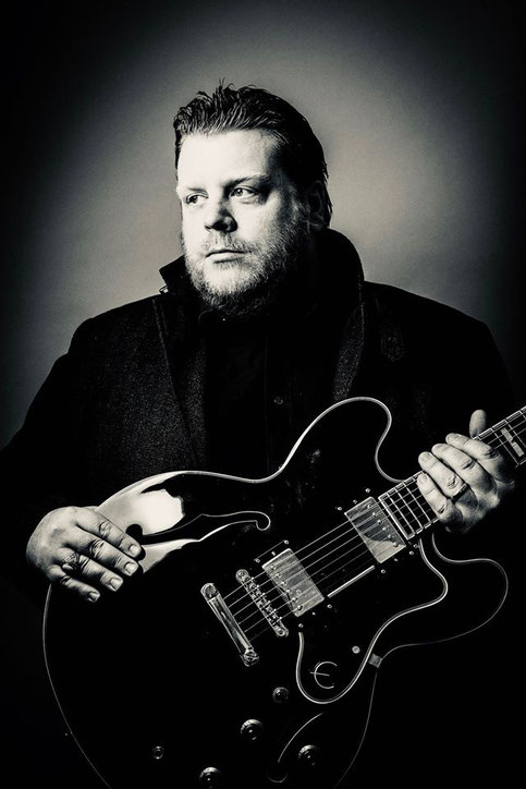 Mit Danny Bryant läuft am 30. Oktober einer der profiliertesten englischen Bluesmusiker im Vereinsheim des Erbacher Heimat- und Kulturvereins ein. Der Gitarrist und Sänger wird mit seiner Band auftreten. Foto: Promo