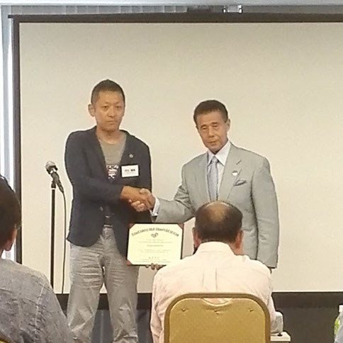 加圧  佐藤義昭 佐藤さん.png