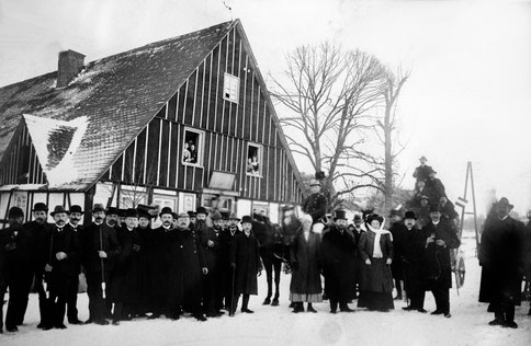 Die letzte Kaiserliche Postkutsche macht 1911 Halt in Isingheim