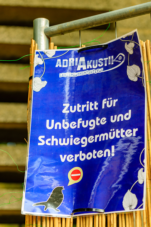 Zutritt für Schwiegermütter verboten! - adriAkustik 2022