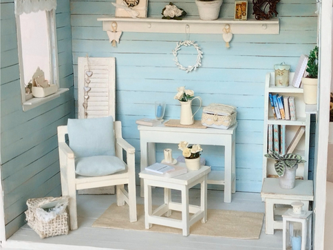 Miniaturhaus mit Möbeln 1:12 basteln