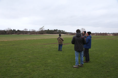 im Hintergrund die Garchinger Heide