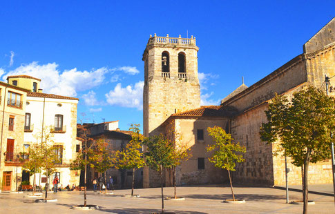 Prat de Sant Pere amb esglesia