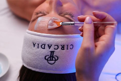 Dermaplaning, Kempten, Skinroom, Hydrafacial, Skincare, Circadia, Kosmetik, Beauty, Ästhetik, Medical, Schönheit, Anti Aging, Falten, Botox, Aquafacial, Lasern, Kollagen, Allgäu, Kosmetikstudio, Spa