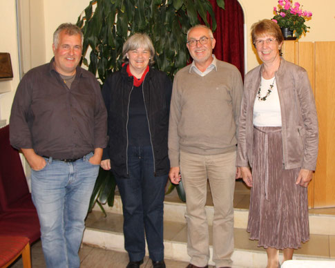 v.l.n.r Pfarrer Thomas Schüppen, Ursula Lantzerath, Pfarrer Rüdiger Petrat, Gisela Thimm