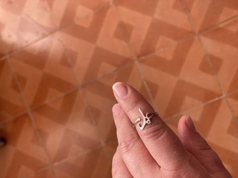 Bague en argent - Inscription en arabe Rêve Houlm - Rhita Créations