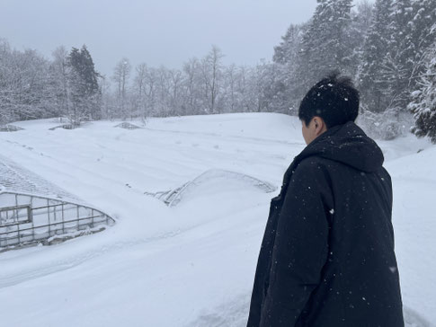 孫内地区にて雪によるビニールハウス倒壊を現地調査