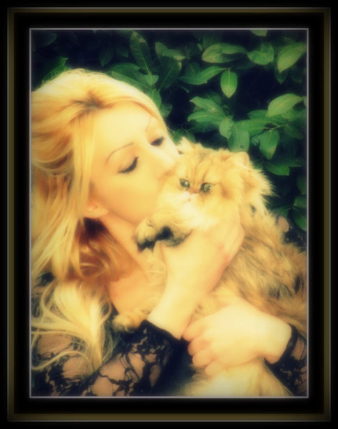Chloe lebt mit Dalila in Italien