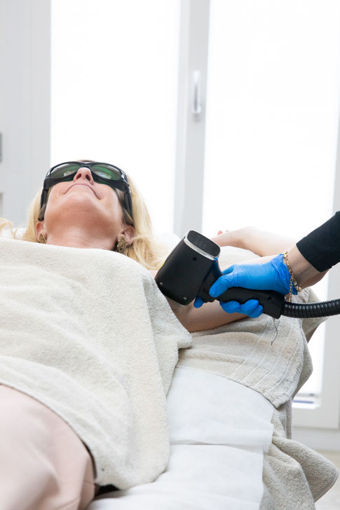Laser haare entefrnen im intimen bereich bei beauty basel solutions
