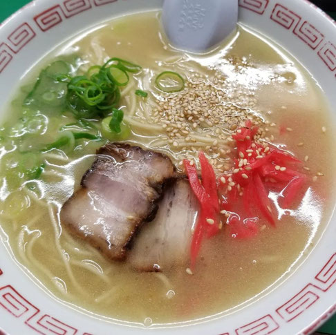 屋台：なかちゃん、料理：ラーメン