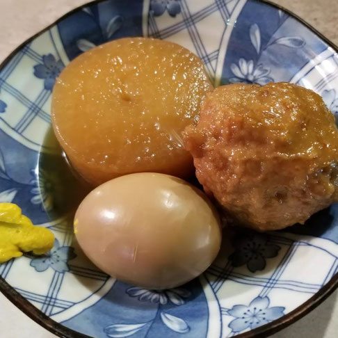 屋台：那須の大八、料理：おでん