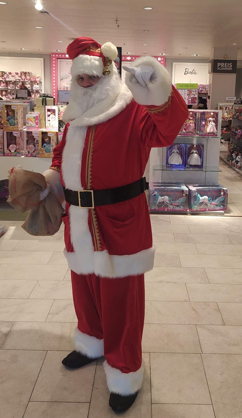 Weihnachtsmannauftritt in der Galeria Kaufhof Berlin