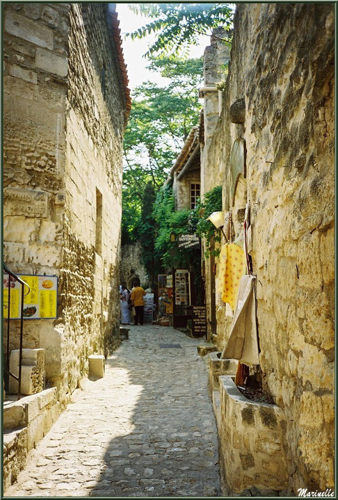 Au gré des ruelles : commerces et vieilles pierres, Baux-de-Provence, Alpilles (13)