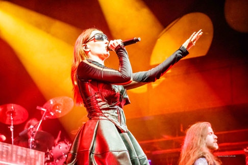 Simone Simons im Palladium Köln
