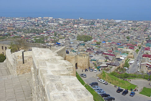 Derbent Naryn-kala Blick auf das Kaspische Meer