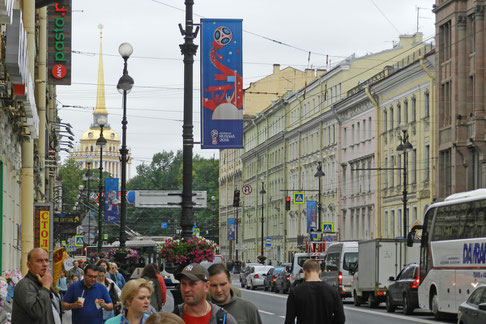 Am Newski-Prospekt in Sankt Petersburg