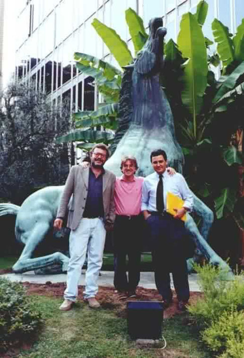 Mario Gomboli con Armando Traverso e arturo Villone alla Rai in occasione degli sceneggiati radiofonici di Diabolik