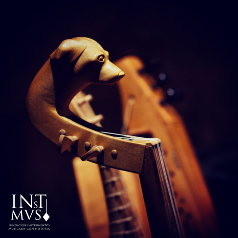 Guitarra morisca. Instrumento histórico de Emilio Villalba y Sara Marina