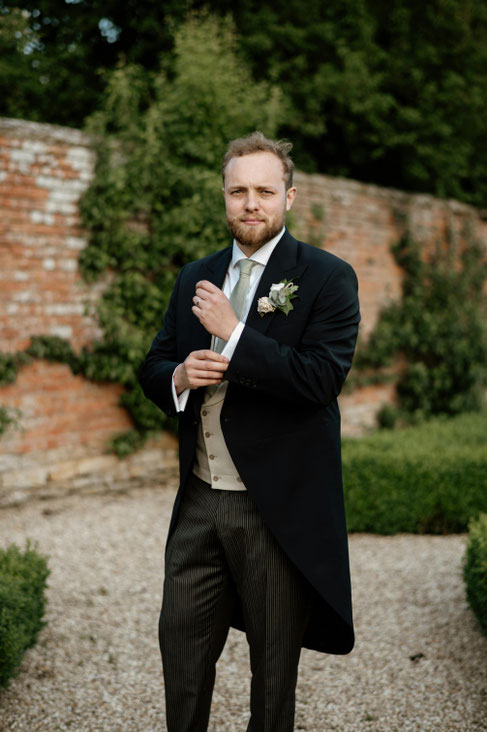 Guide pour Choisir Votre Costume de Mariage - Crédit photo : Pexels User