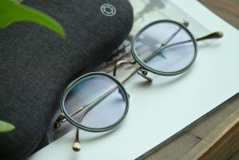 KameManNen - 福岡県飯塚市と田川市のサングラス、メガネのアイウェア