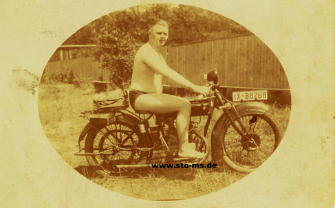 Heinrich Cords (1906-1977) auf seiner NSU um 1925
