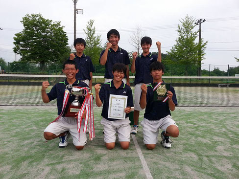 男子優勝　　巻西中学校