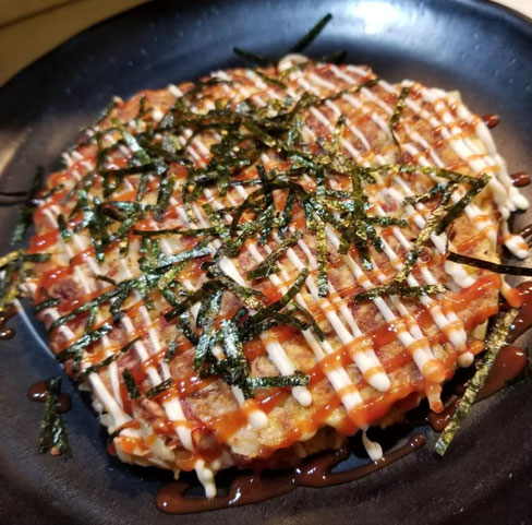 屋台：たかちゃん、料理：コンビーフ玉子