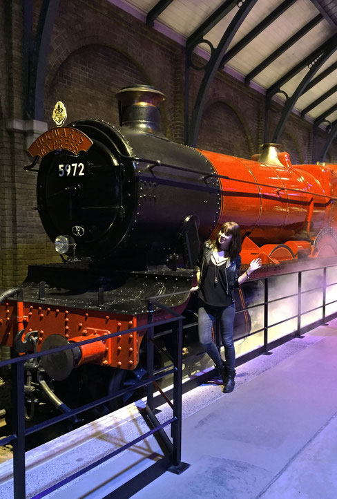 image: nina luca, warner bros london, warner bros studios, harry potter, hogwarts, hogwarts express, harry potter london, harry potter studios, london warner bros