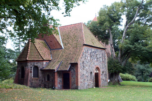 Peter und Paul Kirche Thomasburg