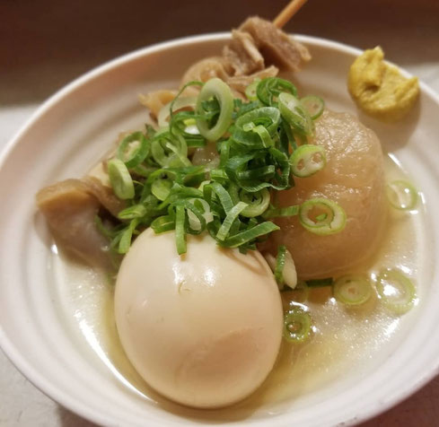 屋台：てっちゃん、料理：おでん