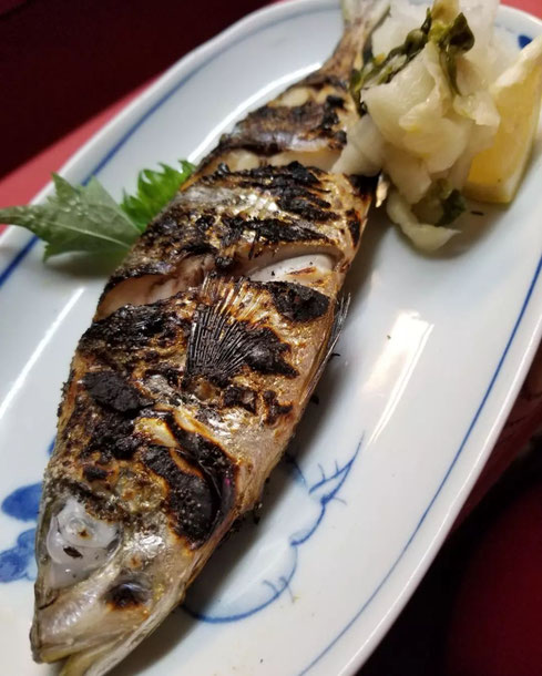 屋台：もり、料理：あじ
