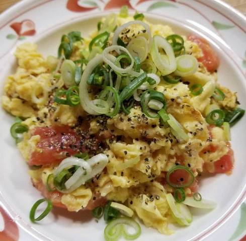 屋台：長浜ラーメンおかもと、料理：トマタマ(トマトと卵の黒ごしょう炒め)