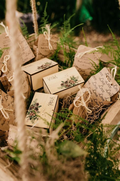 Mobilier et Vaisselle pour un Mariage : Créez une Ambiance Inoubliable - Crédit photo : Jonathan Borba