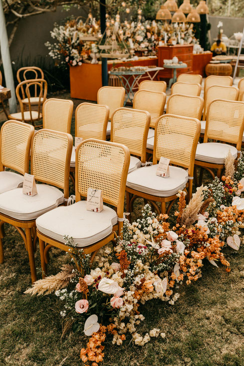 Mobilier et Vaisselle pour un Mariage : Créez une Ambiance Inoubliable - Crédit photo : Jonathan Borba