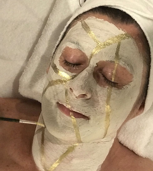 kintsugi workshop goud littekens ervaring perfecte imperfecties gezicht masker seksueel misbruik