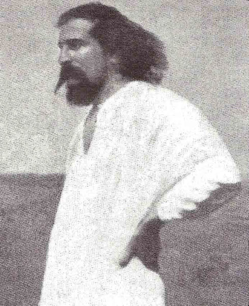 Nov. 1930 ; Meher Baba at Meherabad photographed by Paul Brunton during his interview.